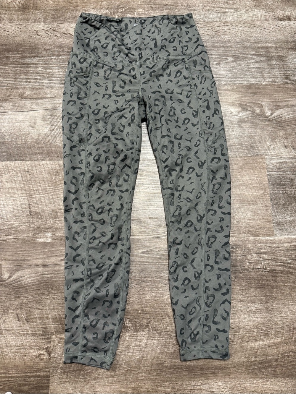 Velocity Animal Print Leggings Size Small